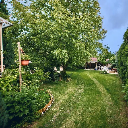 Primavera Vendegszobak Guest house Eger