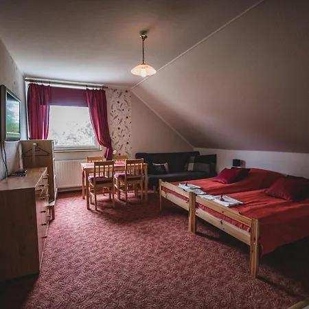 Guest house Primavera Vendegszobak Eger