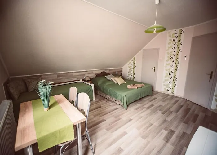 Primavera Vendegszobak *