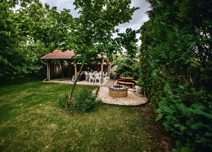 ゲストハウス Primavera Vendegszobak エゲル