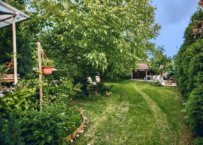 Primavera Vendegszobak ゲストハウス エゲル