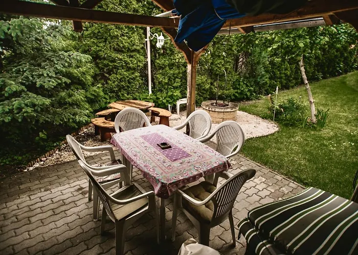 Primavera Vendegszobak エゲル